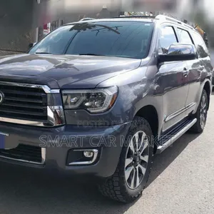 Photo - Toyota Sequoia 2018 Gray
