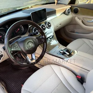 Mercedes-Benz C-Class 2016 Brown