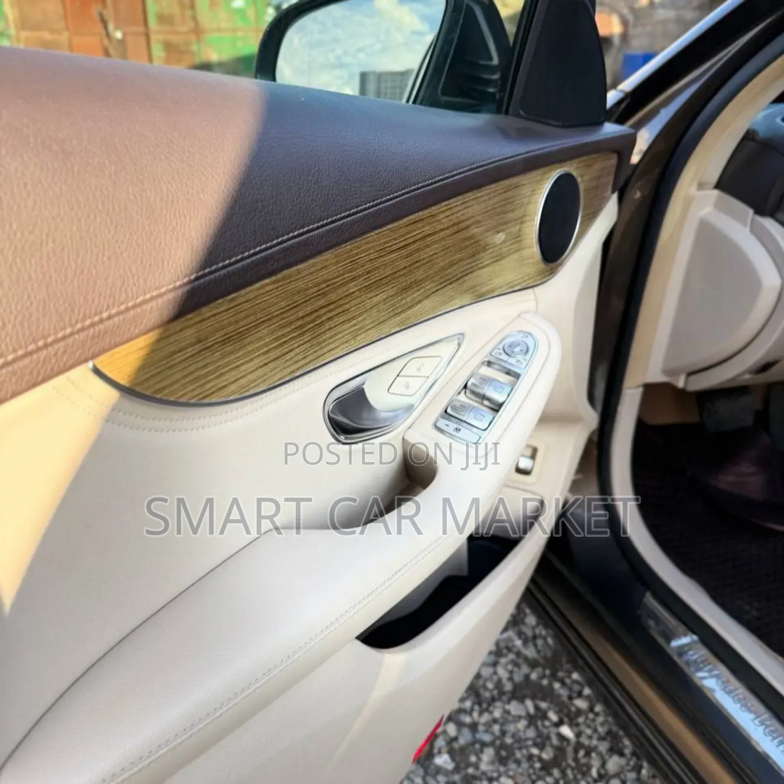 Mercedes-Benz C-Class 2016 Brown