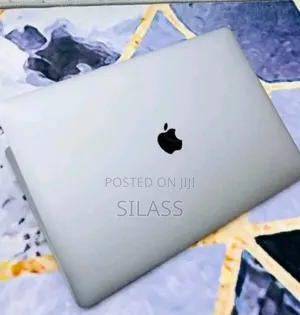 New Laptop Apple MacBook Pro 16GB Intel Core I7 SSD 500GB