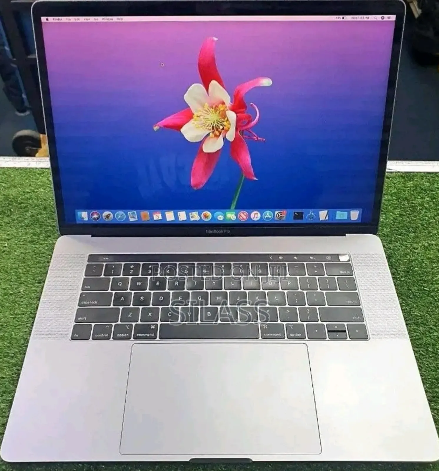 New Laptop Apple MacBook Pro 16GB Intel Core I7 SSD 500GB