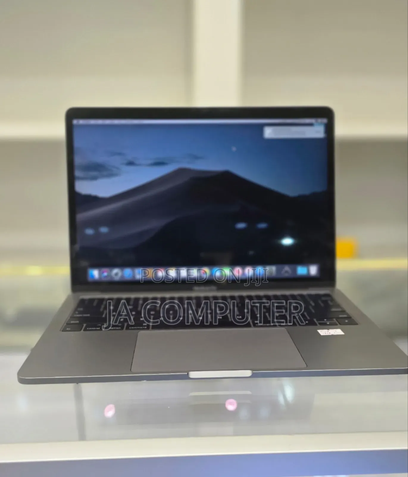 New Laptop Apple MacBook Air 2017 8GB Intel Core I5 SSD 128GB