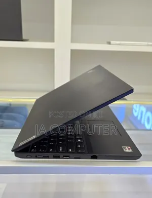 New Laptop Lenovo Ideapad 3 8GB AMD Ryzen 5 SSD 256GB