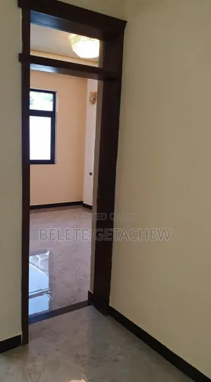 4bdrm Villa in Wosen, Luxury Villa, Yeka for sale