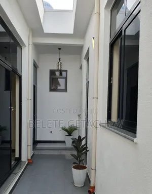 4bdrm Villa in Wosen, Luxury Villa, Yeka for sale