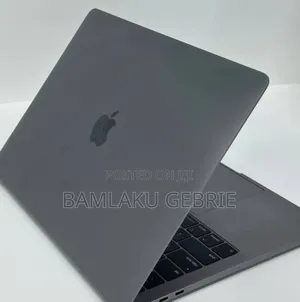 Photo - New Laptop Apple MacBook Pro 2019 8GB Intel Core I5 SSD 256GB