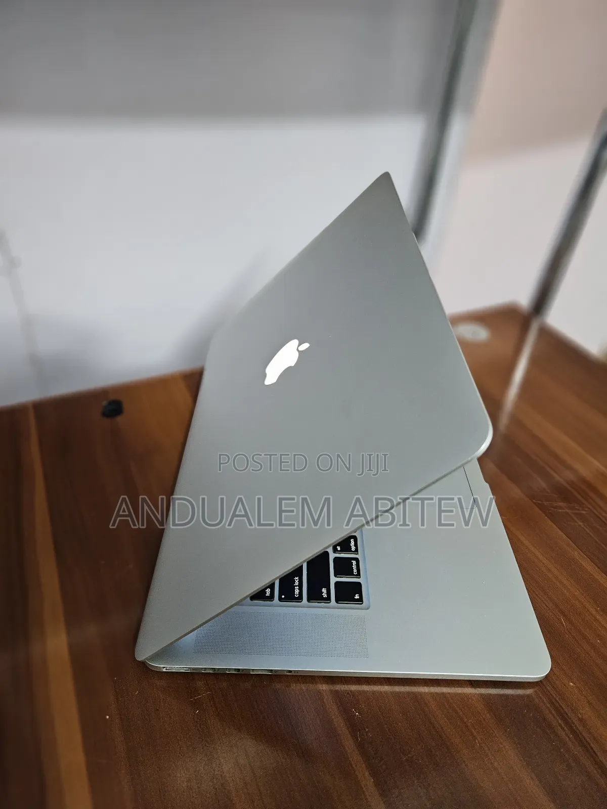 New Laptop Apple MacBook Pro 2014 16GB Intel Core I7 SSD 256GB
