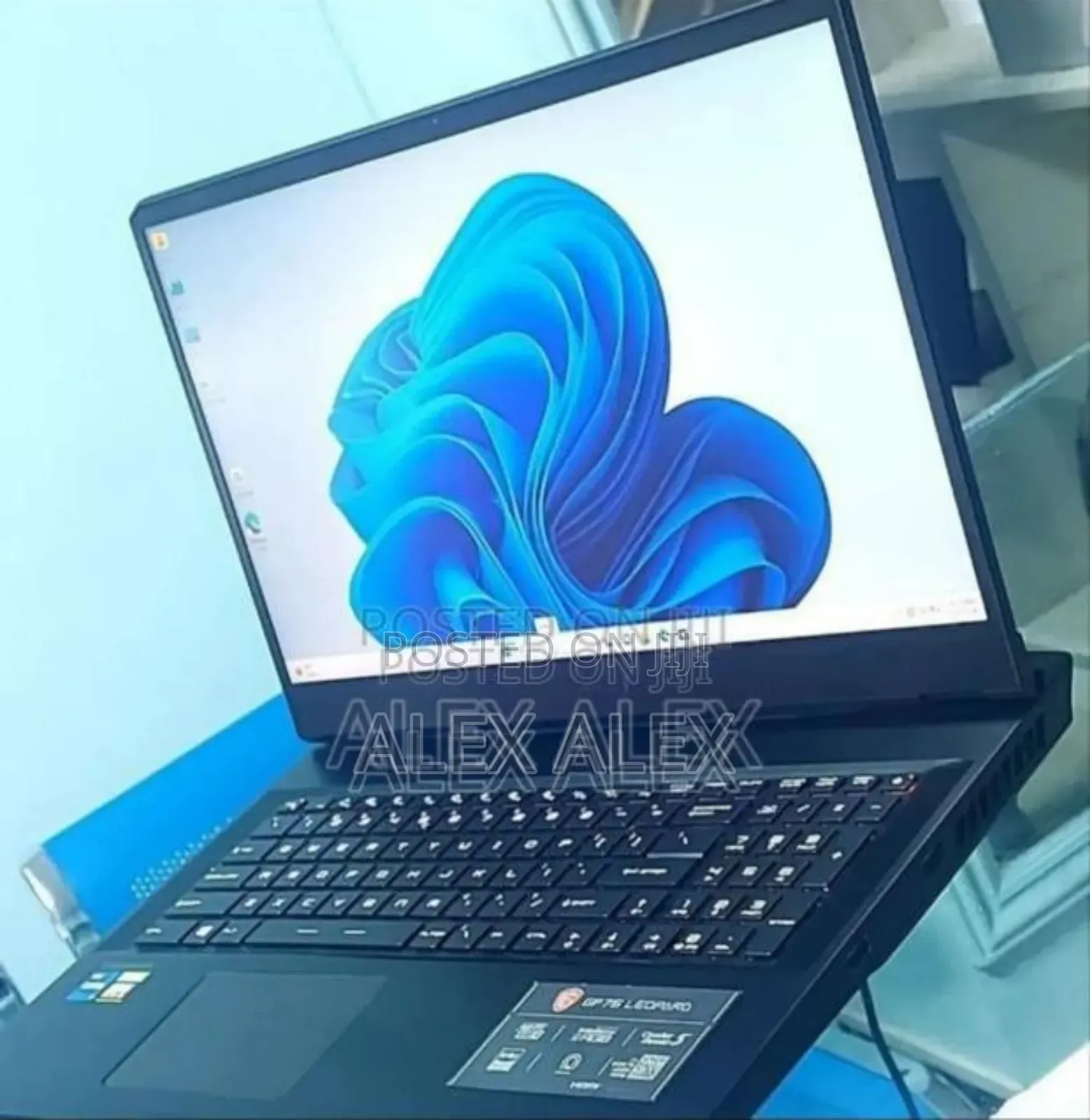 New Laptop MSI GP75 Leopard 16GB Intel Core i7 SSD 1T