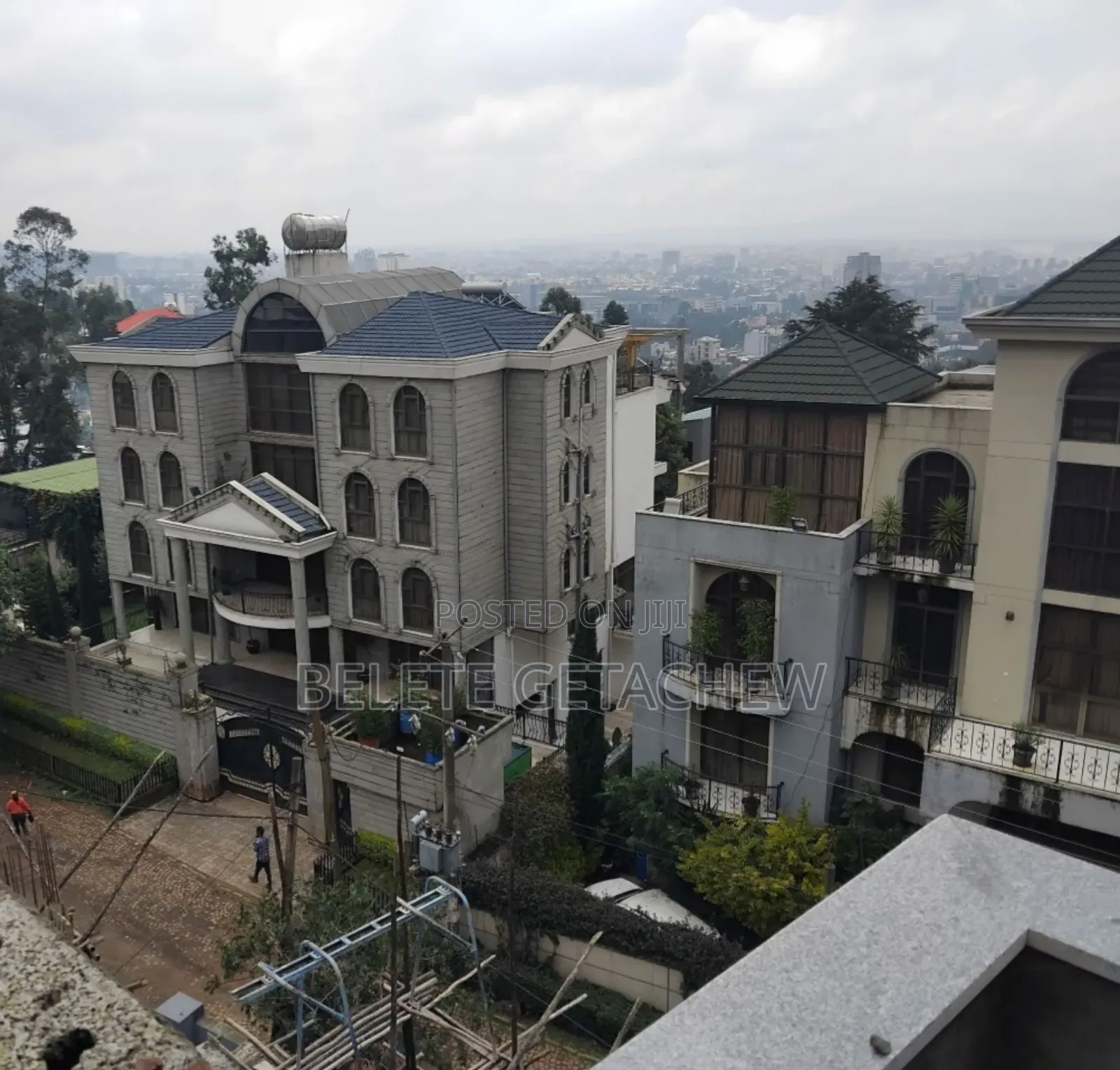 8bdrm House in Megenagna, G+3, Yeka for sale