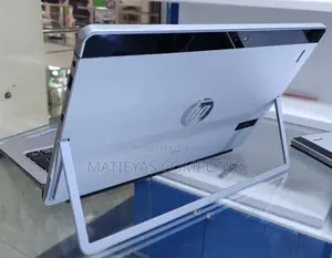 New Laptop HP X2 8GB SSD 512GB