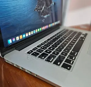 New Laptop Apple MacBook 16GB Intel Core I7 SSD 256GB