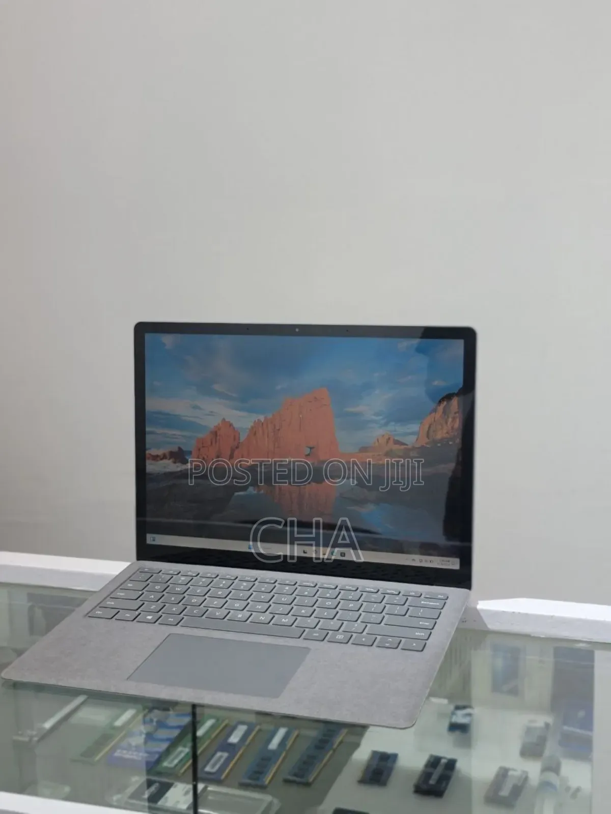 New Laptop Microsoft Surface 16GB Intel Core I5 SSD 512GB