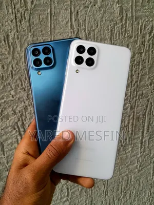 Photo - Samsung Galaxy M33