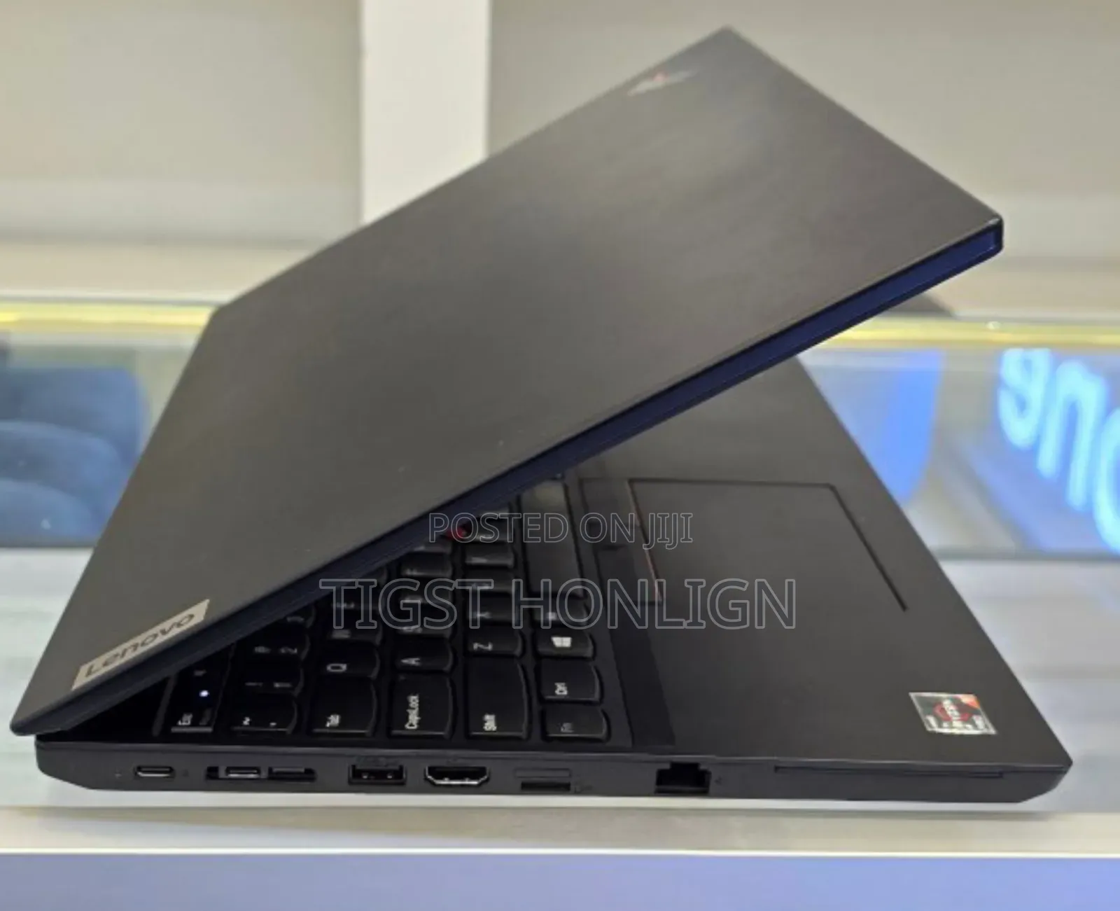 New Laptop Lenovo ThinkPad Yoga 8GB AMD Ryzen 5 SSD 256GB