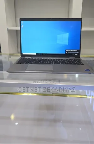 New Laptop Dell Precision 3561 16GB Intel Core I7 SSD 256GB