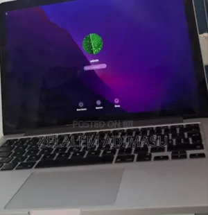 New Laptop Apple MacBook Pro 2017 8GB Intel Core I5 SSD 256GB