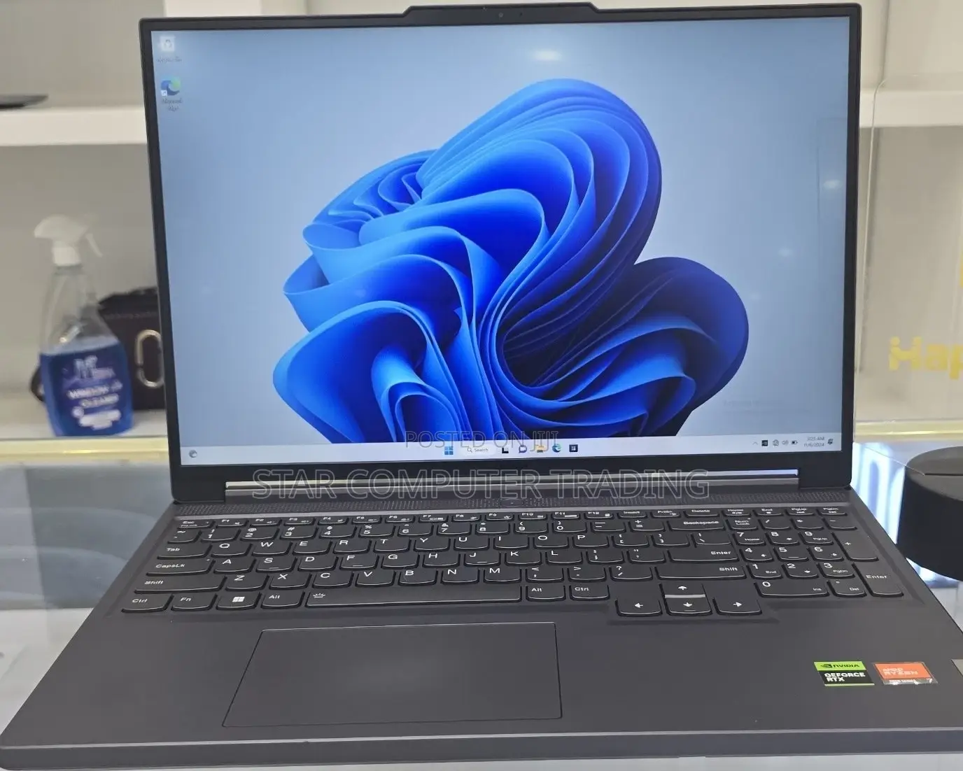 New Laptop Lenovo Legion 5 16GB AMD Ryzen 7 SSD 1T