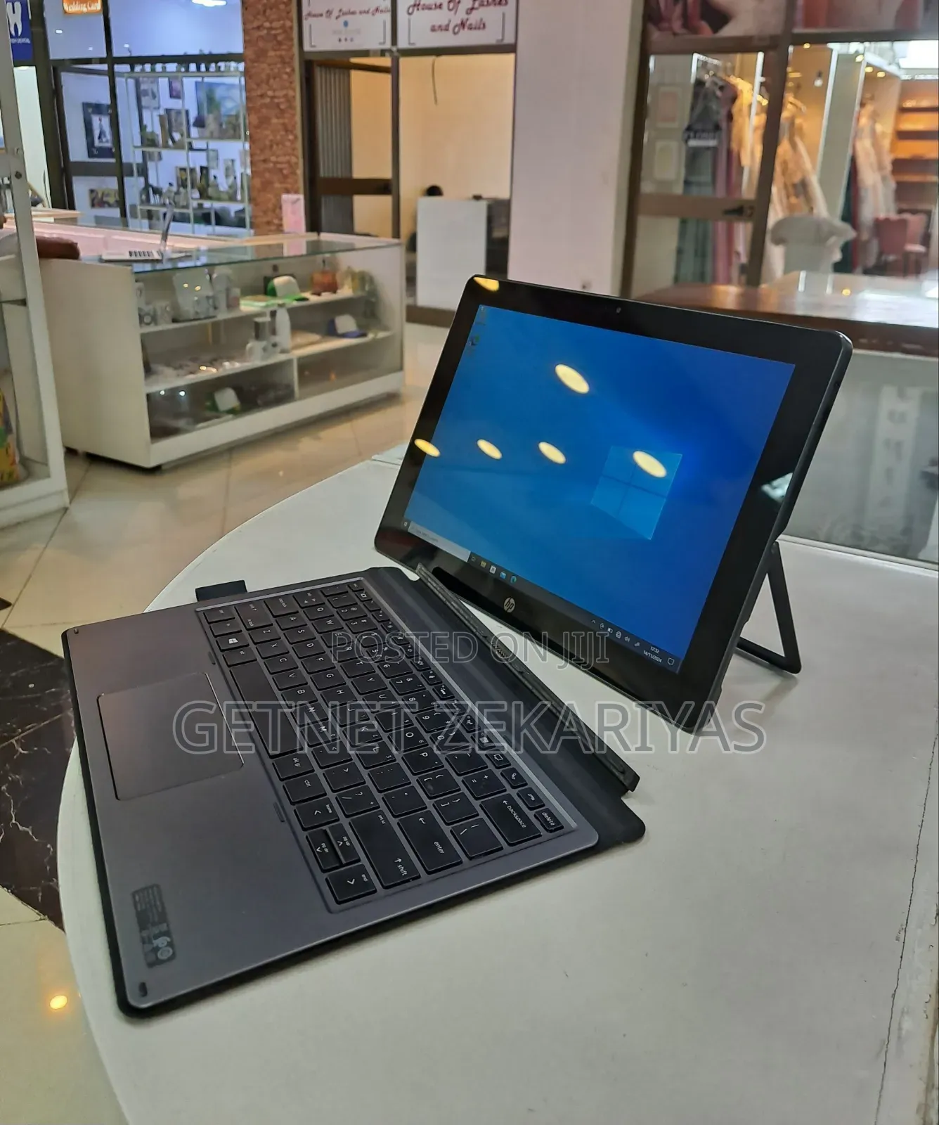 New Laptop HP Pro X2 612 G2 8GB Intel Core M SSD 128GB