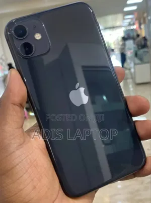 New Apple iPhone 11 128 GB Silver