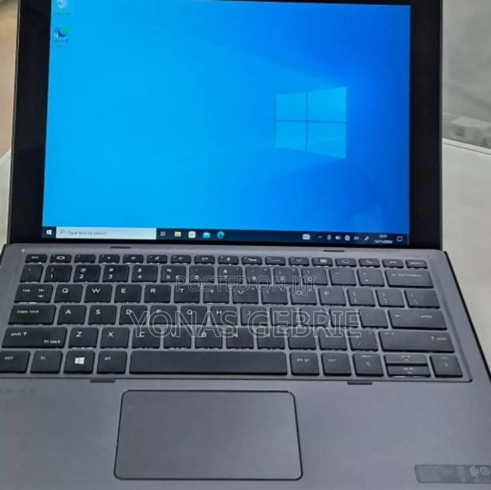 New Laptop HP X2 8GB SSD 128GB