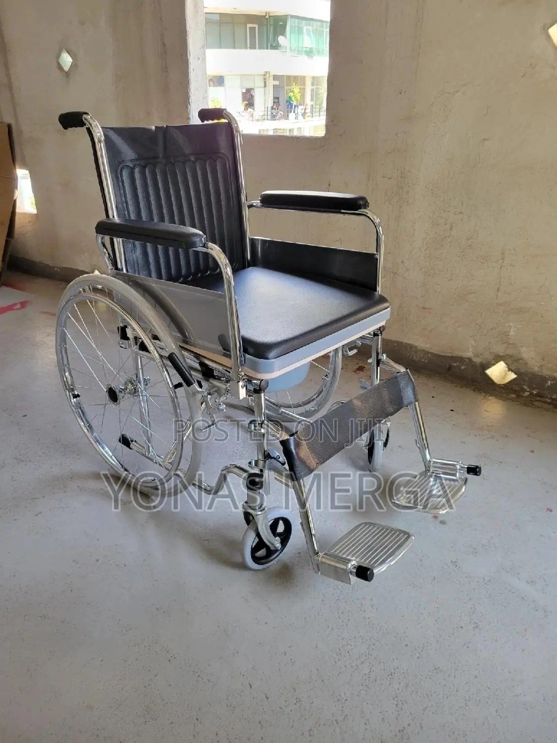 Commode Wheelchair ፦ዊ፦Wheelchairዌልቼርwheelchair፧?፧Popo ዌልቼር