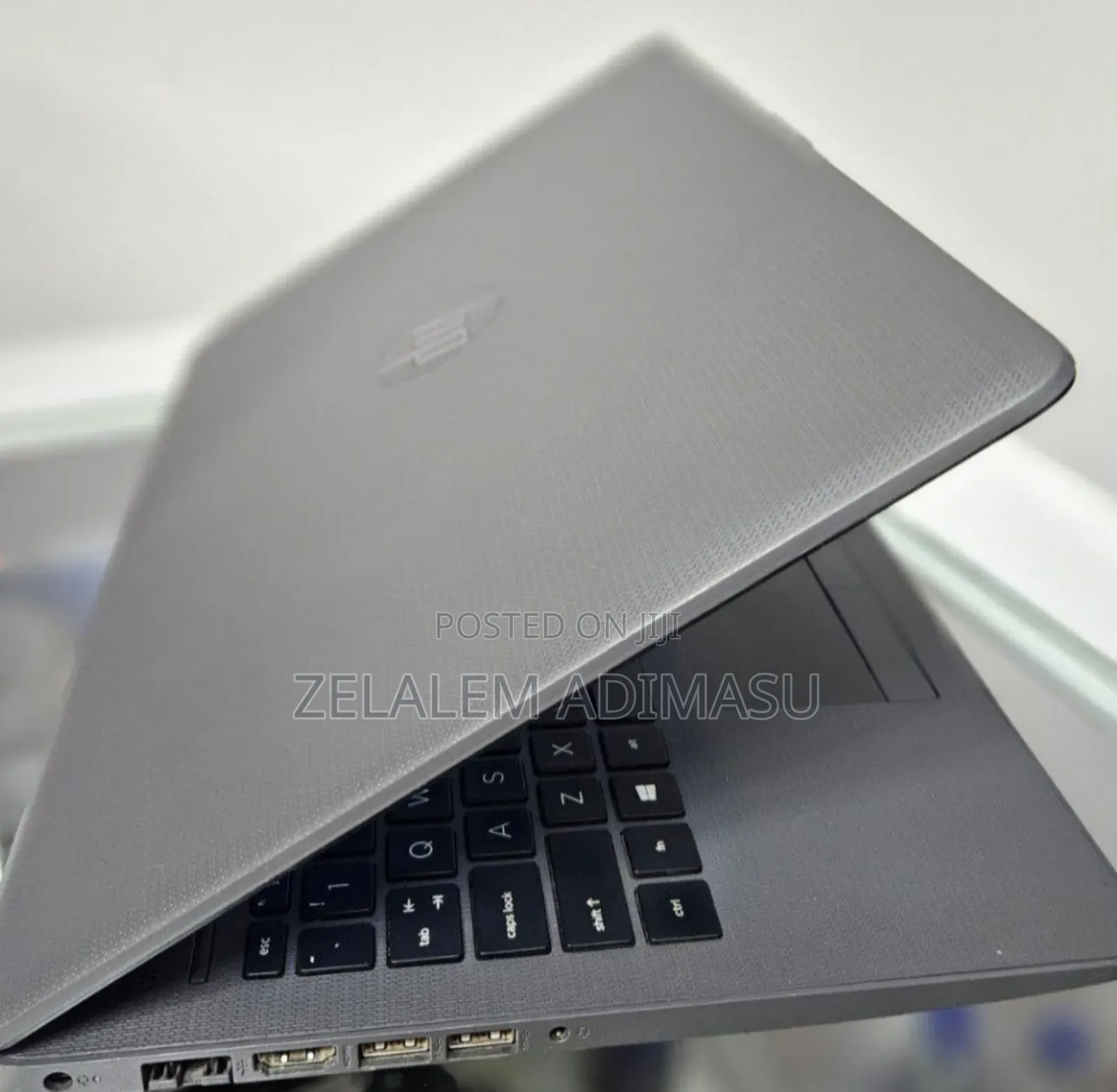 New Laptop HP Stream Notebook 4GB Intel Core I3 HDD 500GB