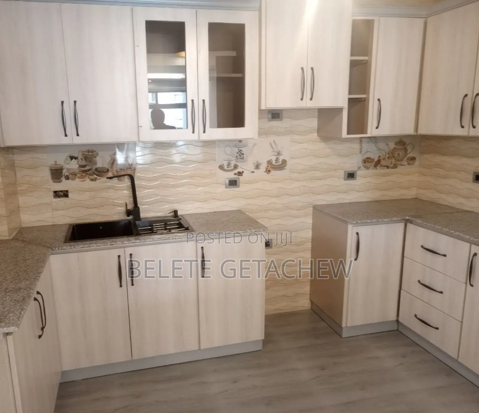 3bdrm Apartment in Semit Fyelbet,, Bole for sale