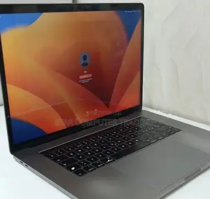 New Laptop Apple MacBook Pro 2017 16GB Intel Core I7 SSD 512GB