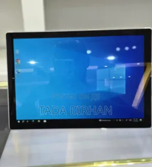 Photo - New Laptop Microsoft Surface 8GB Intel Core I5 SSD 256GB