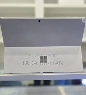 New Laptop Microsoft Surface 8GB Intel Core I5 SSD 256GB