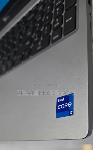 New Laptop Dell Precision 3541 16GB Intel Core I7 SSD 256GB