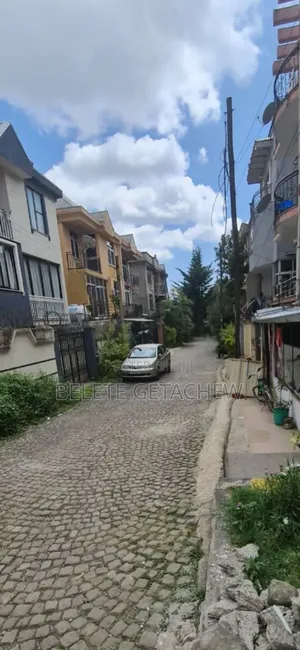 5bdrm House in Semit Fyelbet, G+2, Bole for sale