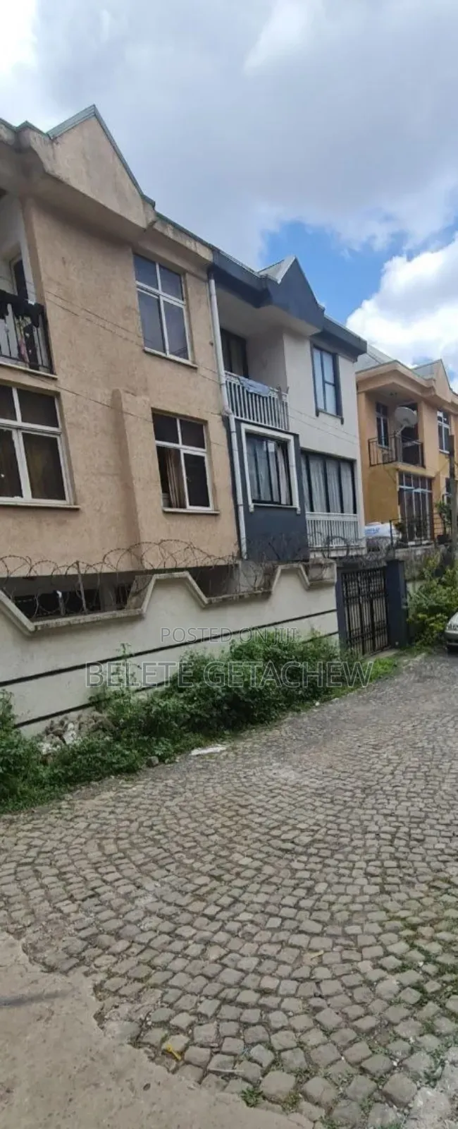 5bdrm House in Semit Fyelbet, G+2, Bole for sale