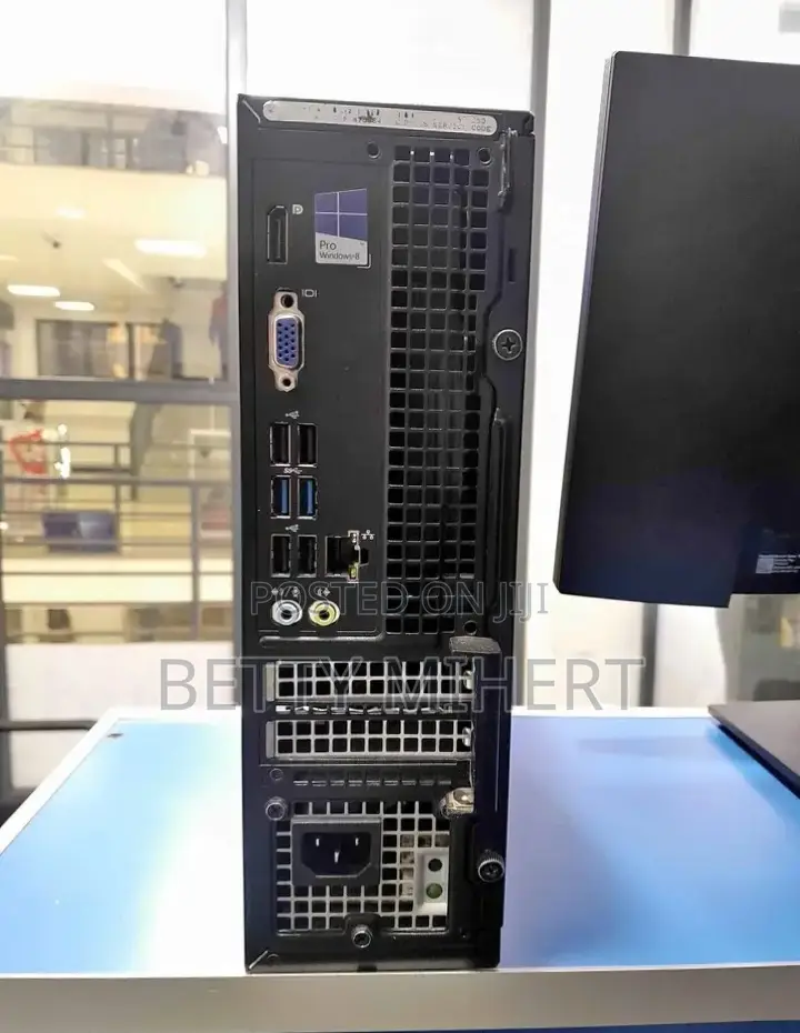 Desktop Computer Dell OptiPlex 3020 4GB Intel Core i5 HDD 500GB