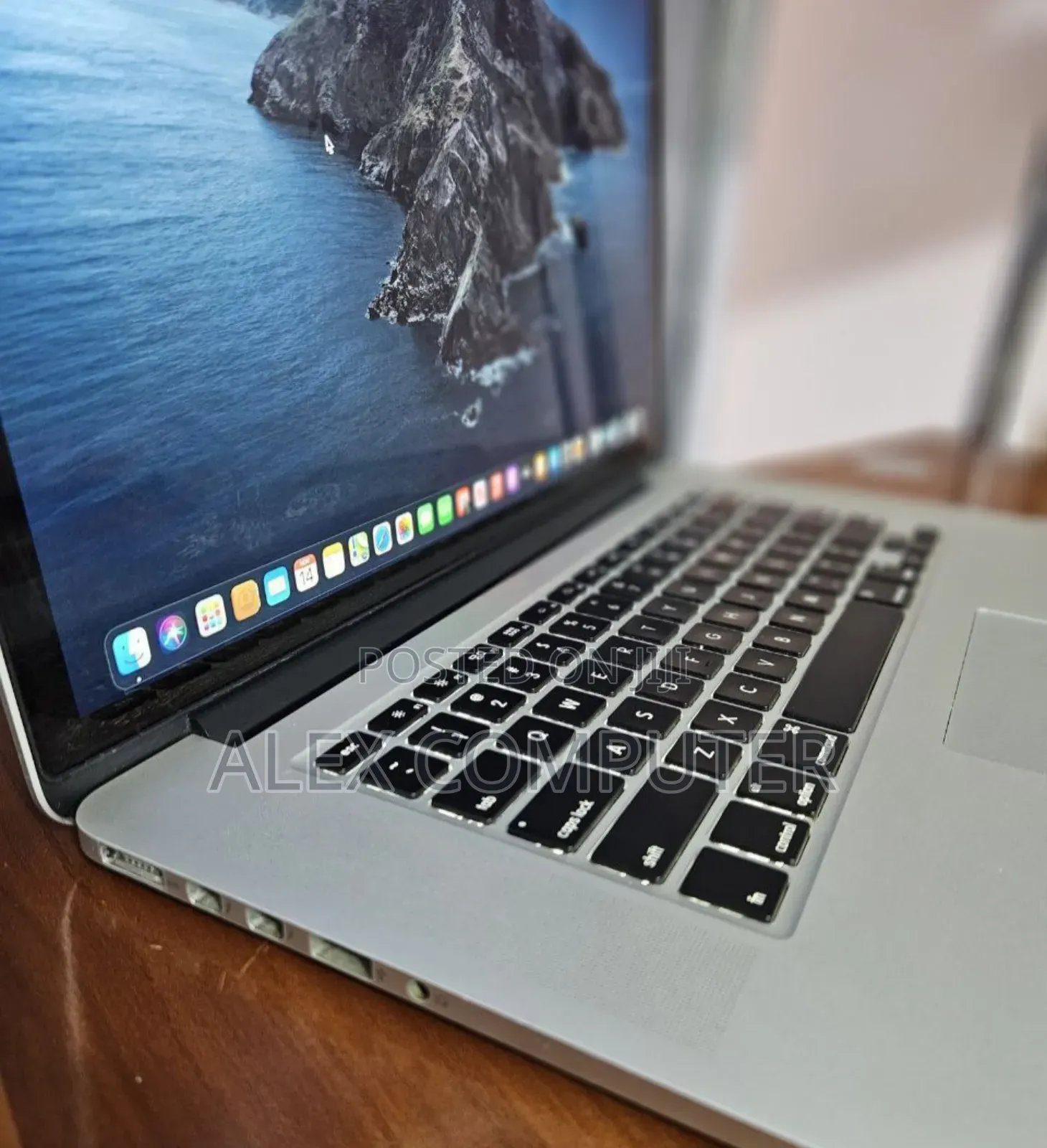 New Laptop Apple MacBook 2014 16GB Intel Core I7 SSD 256GB