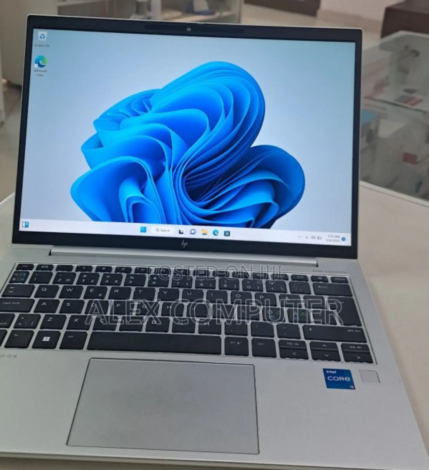 New Laptop HP EliteBook 830 G9 16GB Intel Core I5 SSD 512GB