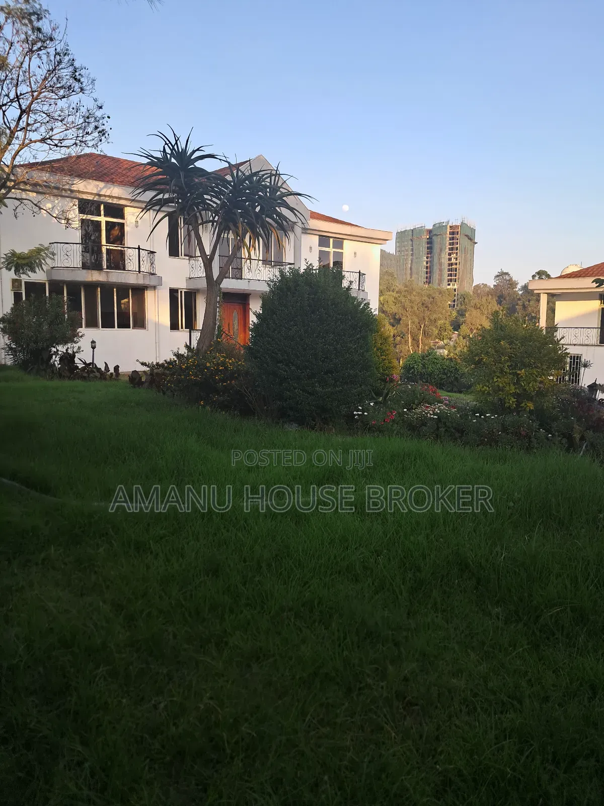8bdrm House in For The Embassy, Yeka for rent