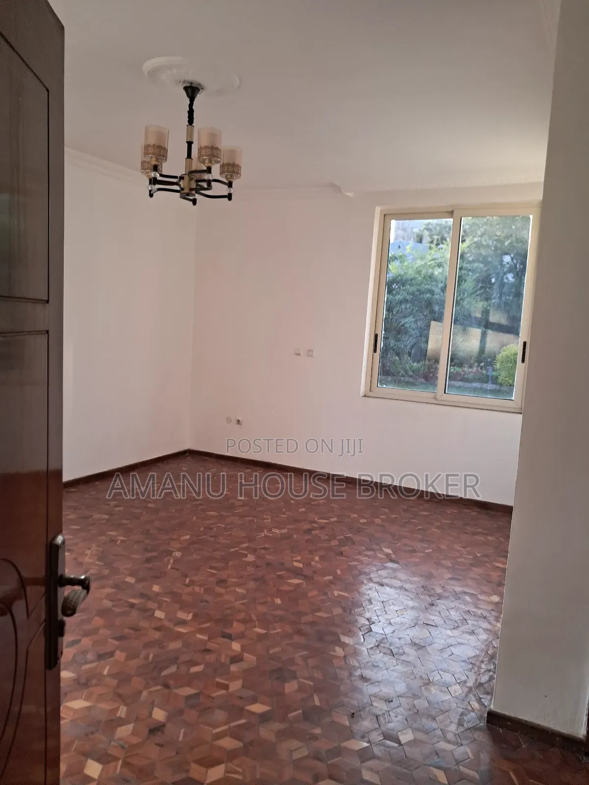 8bdrm House in For The Embassy, Yeka for rent