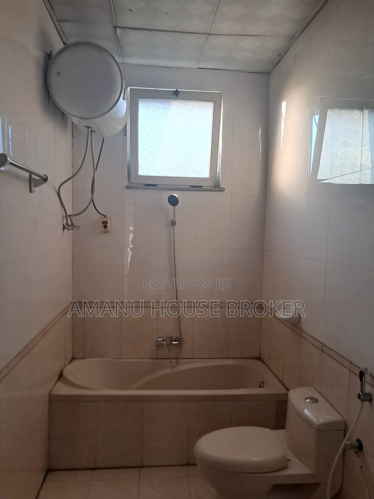 8bdrm House in For The Embassy, Yeka for rent