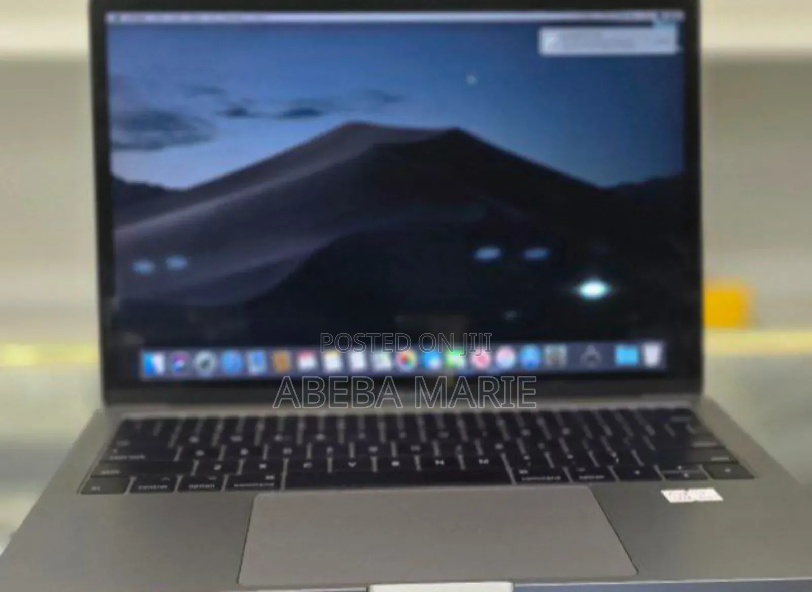 New Laptop Apple MacBook Air 2017 8GB Apple M3 SSD 128GB