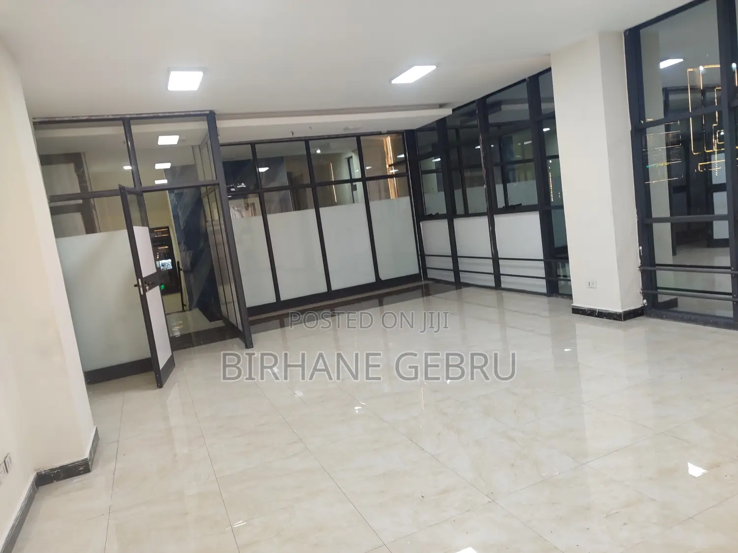 Luxury Apartiment Rent for Office