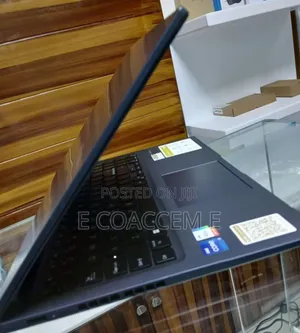 New Laptop Asus 16GB Intel Core I7 SSD 512GB