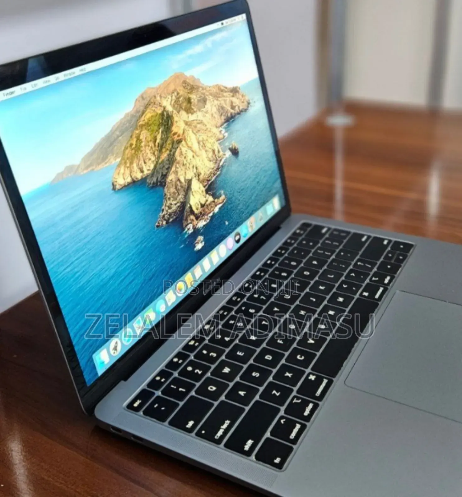 New Laptop Apple MacBook Air 2019 8GB Intel Core I5 SSD 128GB