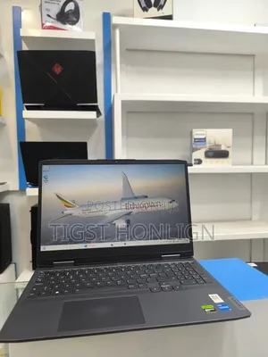 New Laptop Lenovo LOQ 15IRH8 16GB Intel Core I5 SSD 512GB