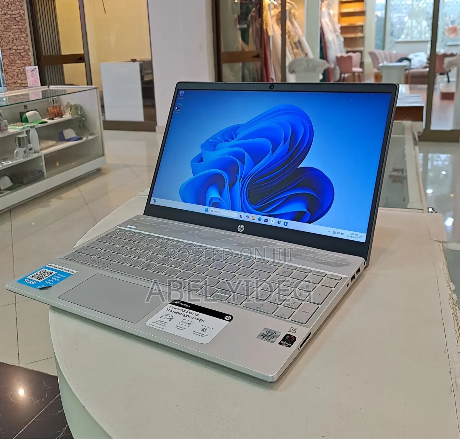 New Laptop HP Pavilion 15 16GB Intel Core I7 SSD 512GB