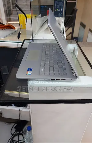 New Laptop HP Stream Notebook 16GB Intel Core I7 SSD 1T