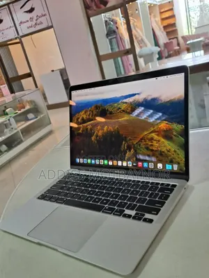 New Laptop Apple MacBook Air 8GB Apple M1 SSD 256GB