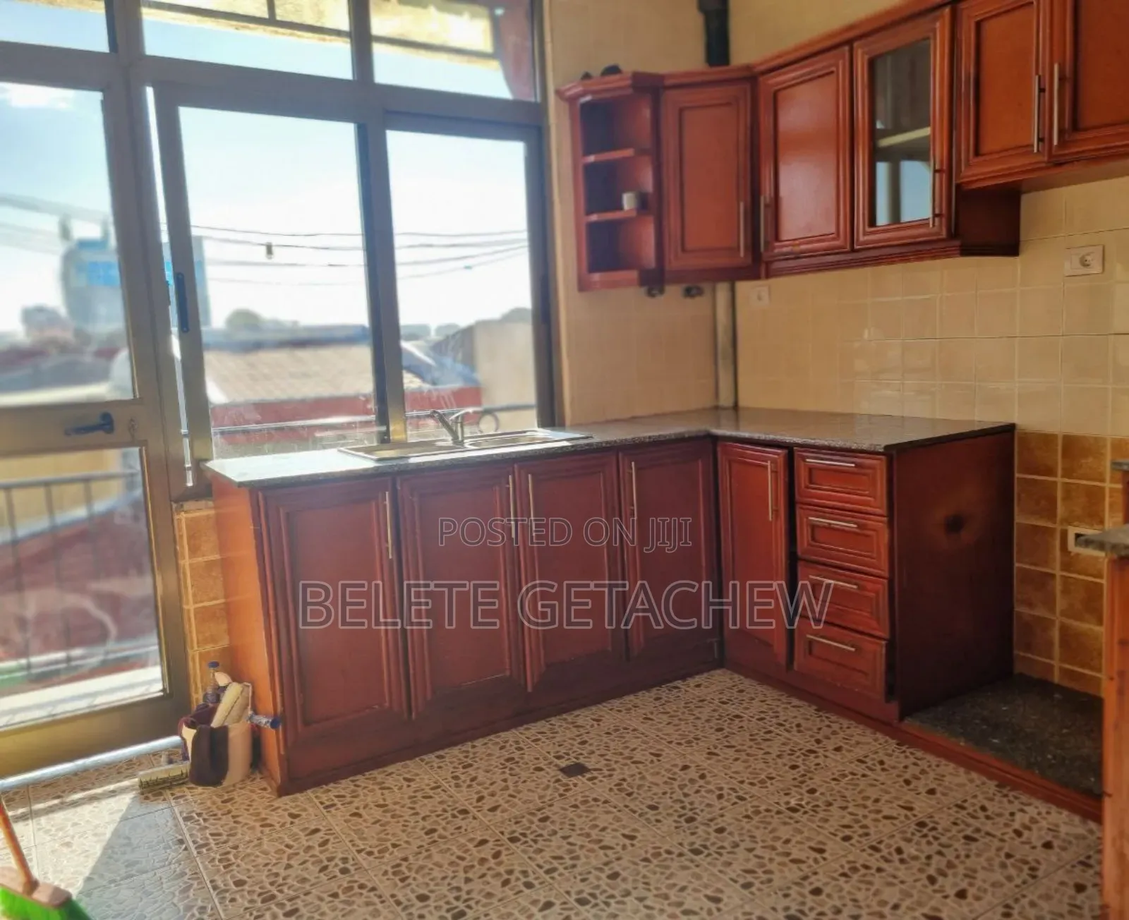 3bdrm Apartment in Semit Fyelbet,, Bole for sale