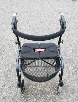 Walker ወከር ከመቀመጫ Walker፦4legged Owalkerooowalkerooowaker