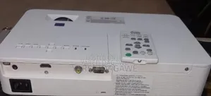 Sony Projector Model VPL-DX221